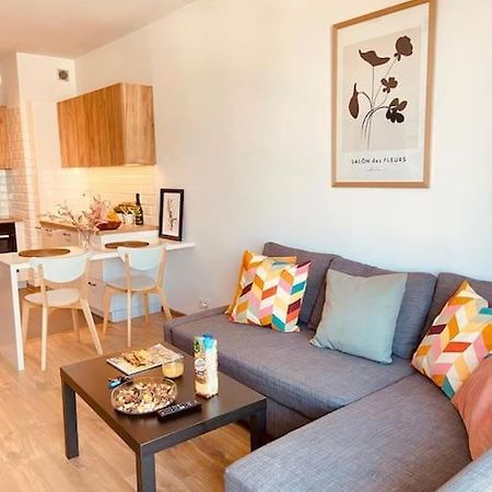 Spacious,Stylish And Comfortable 2 Room Apartment With Million Dollar View Warszawa Eksteriør bilde
