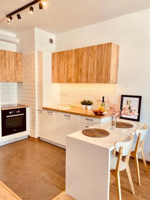 Spacious,Stylish And Comfortable 2 Room Apartment With Million Dollar View Warszawa Eksteriør bilde